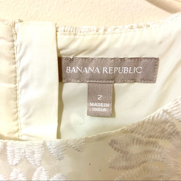 Banana Republic Sunflower Lace Dress - Size 2 - Picture 5 of 12